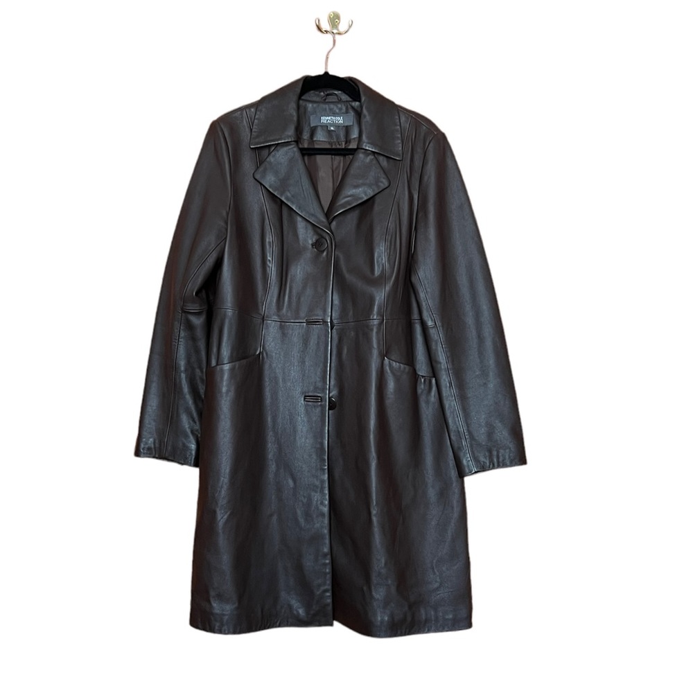 Vintage Kenneth Cole 3/4 length 100% Leather Jacket.